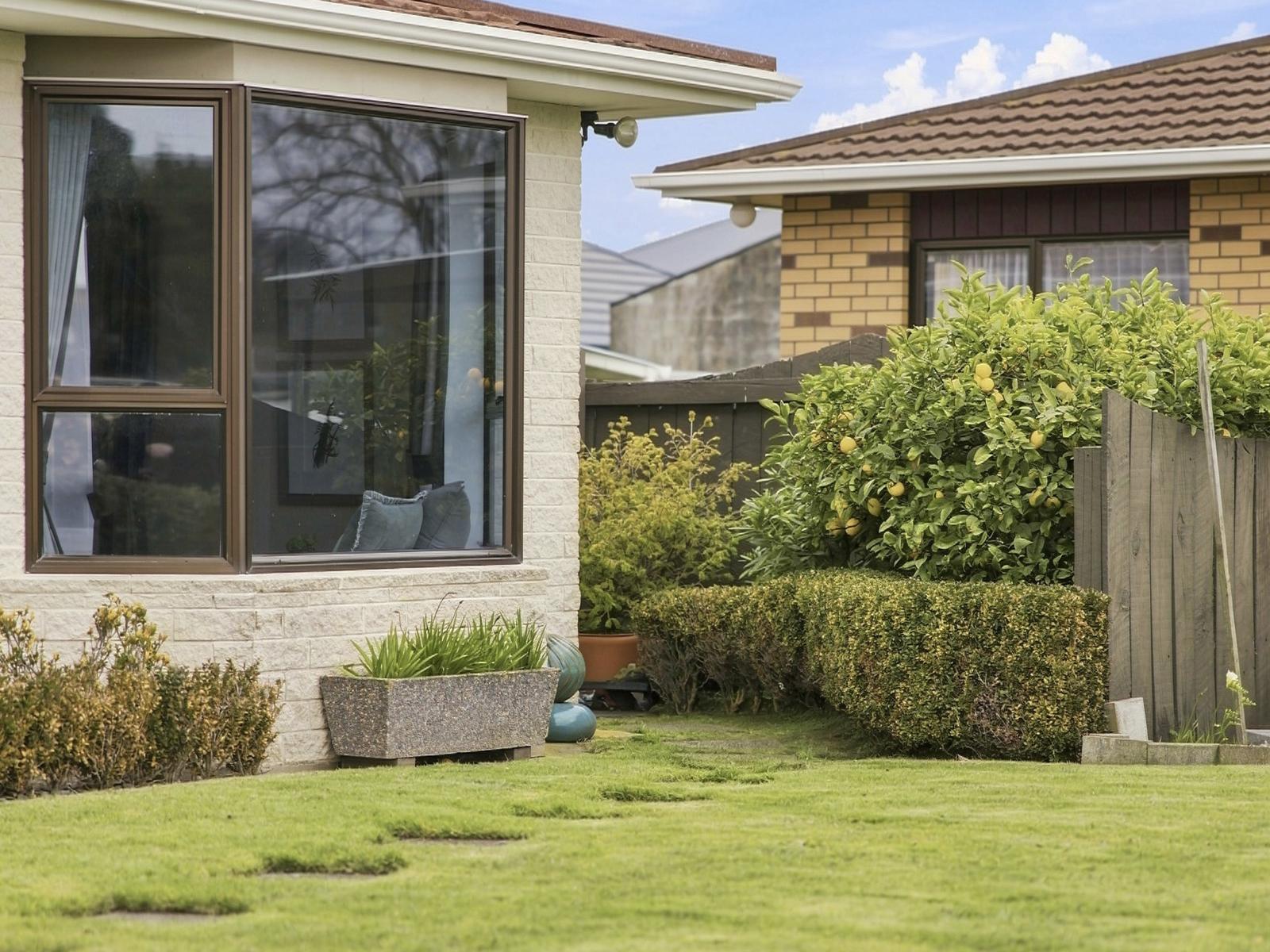 14 Warwick Place, Springvale