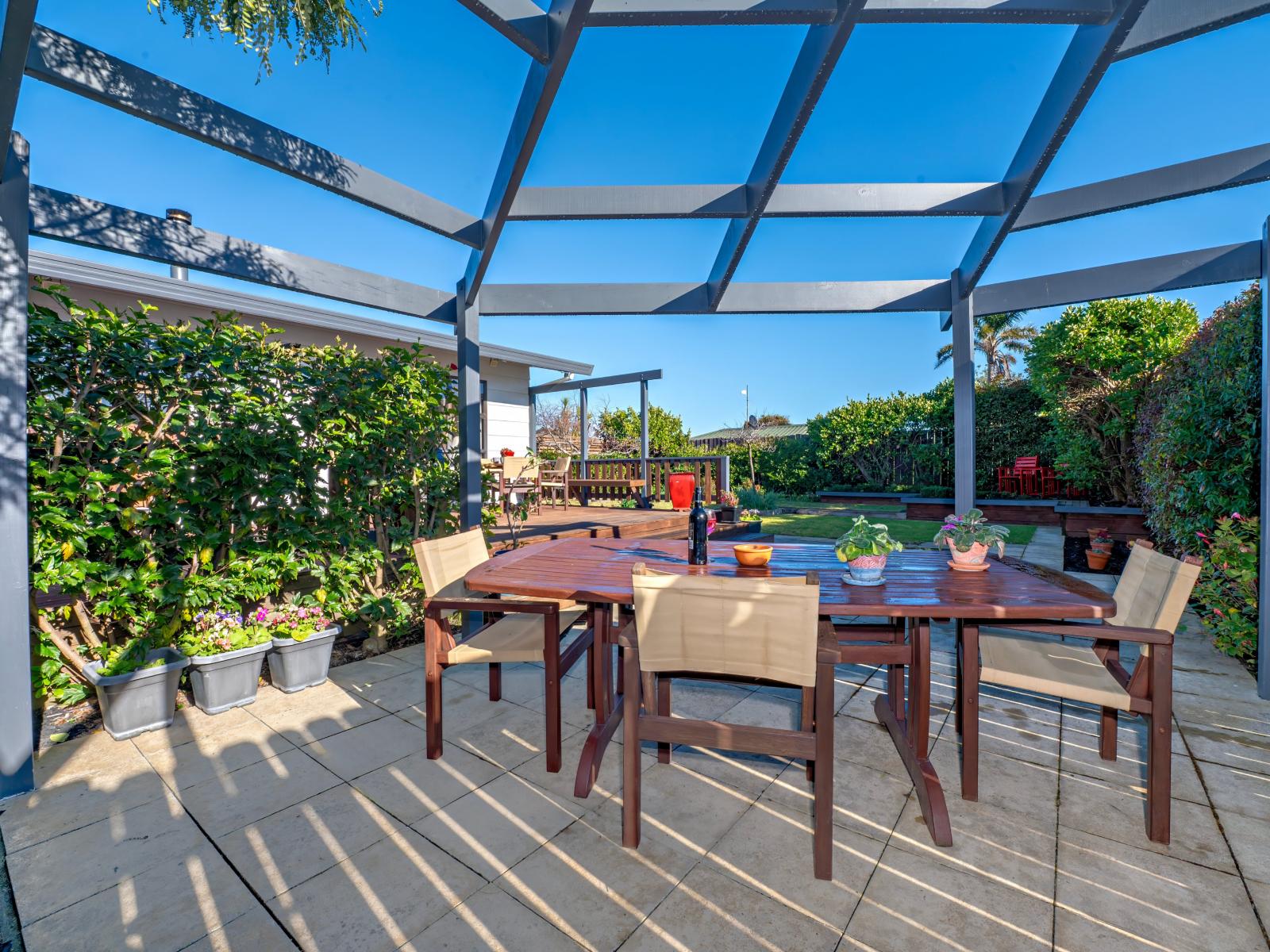 6 The Glebe, Coastlands