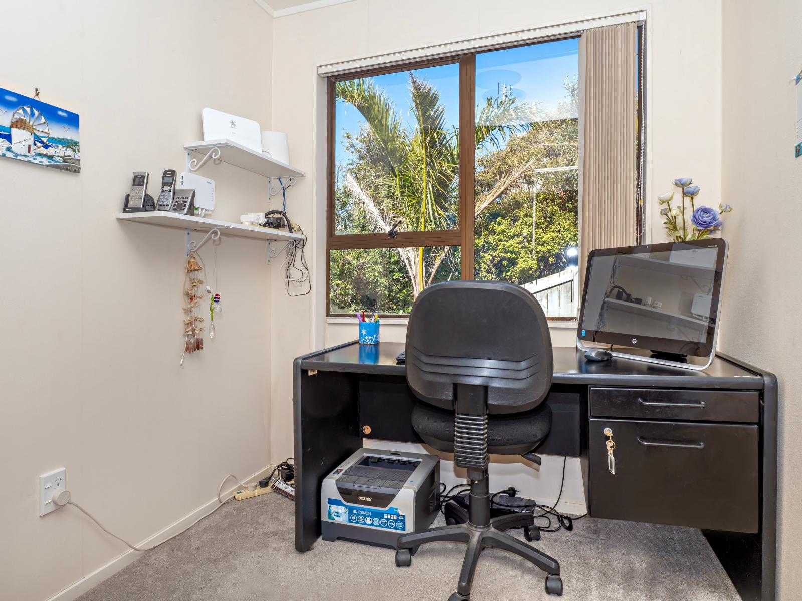 6 The Glebe, Coastlands