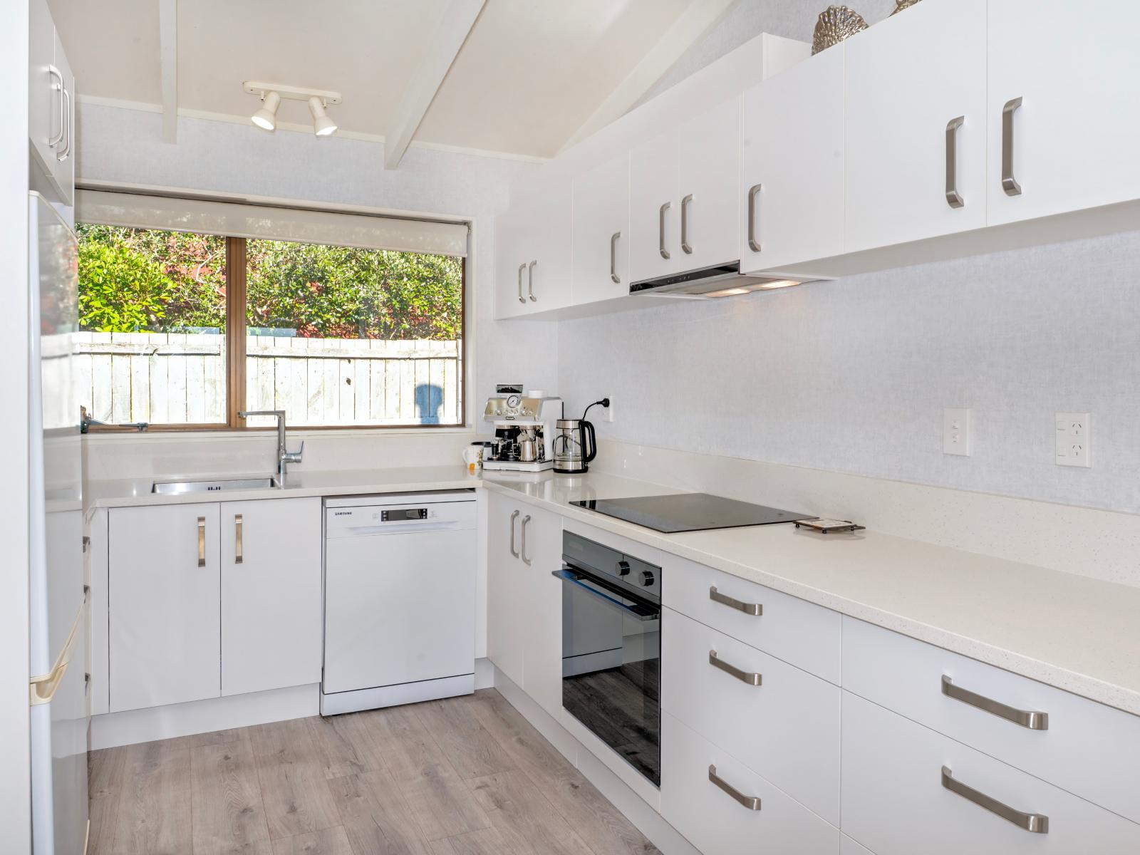 6 The Glebe, Coastlands