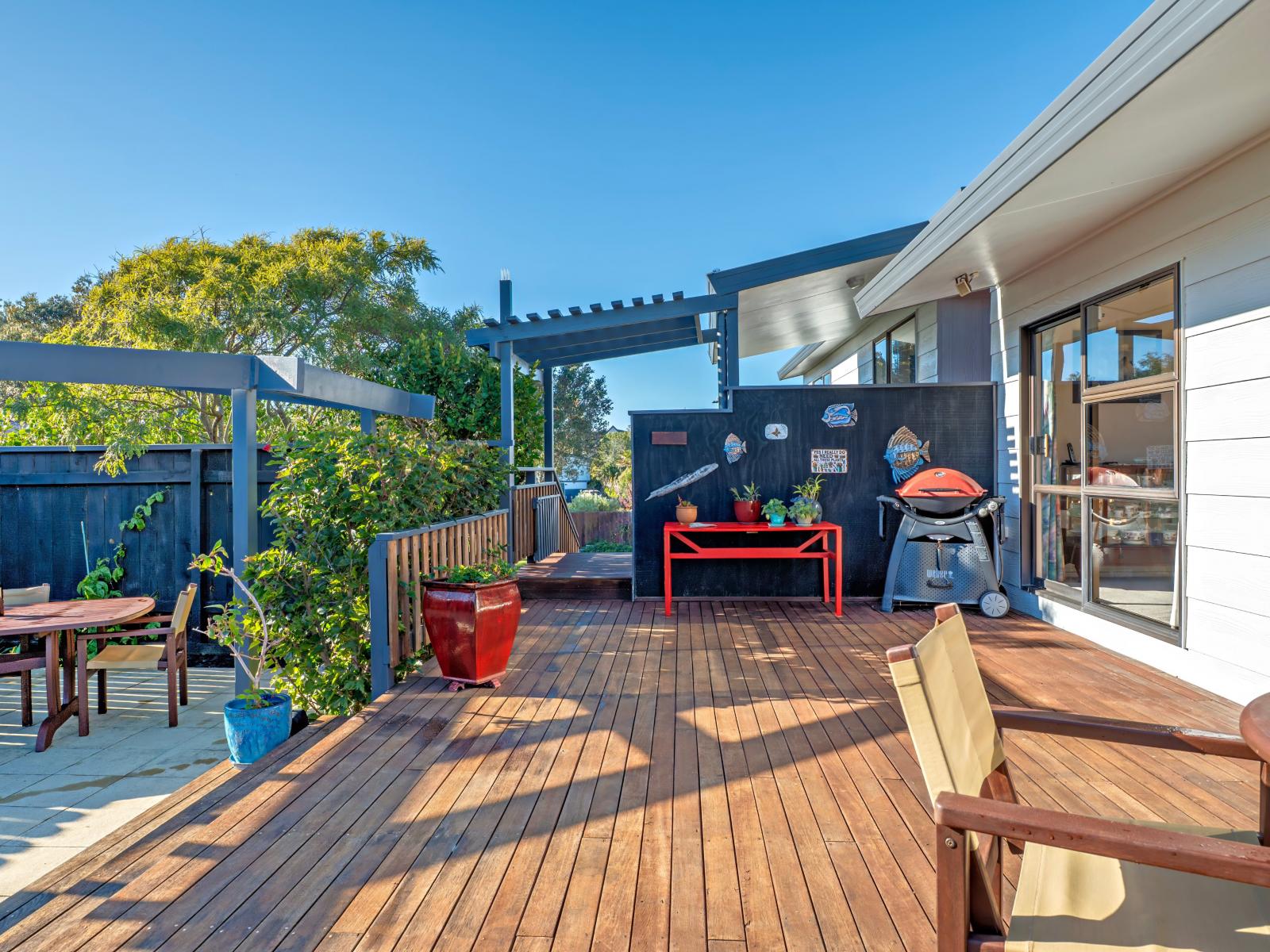 6 The Glebe, Coastlands