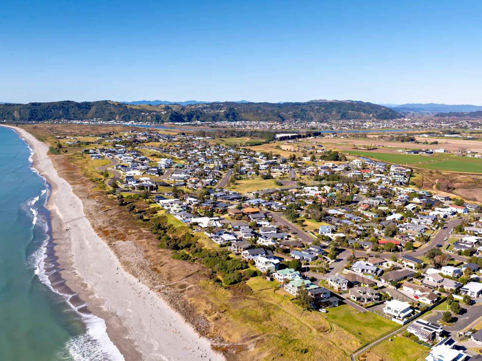 6 The Glebe, Coastlands