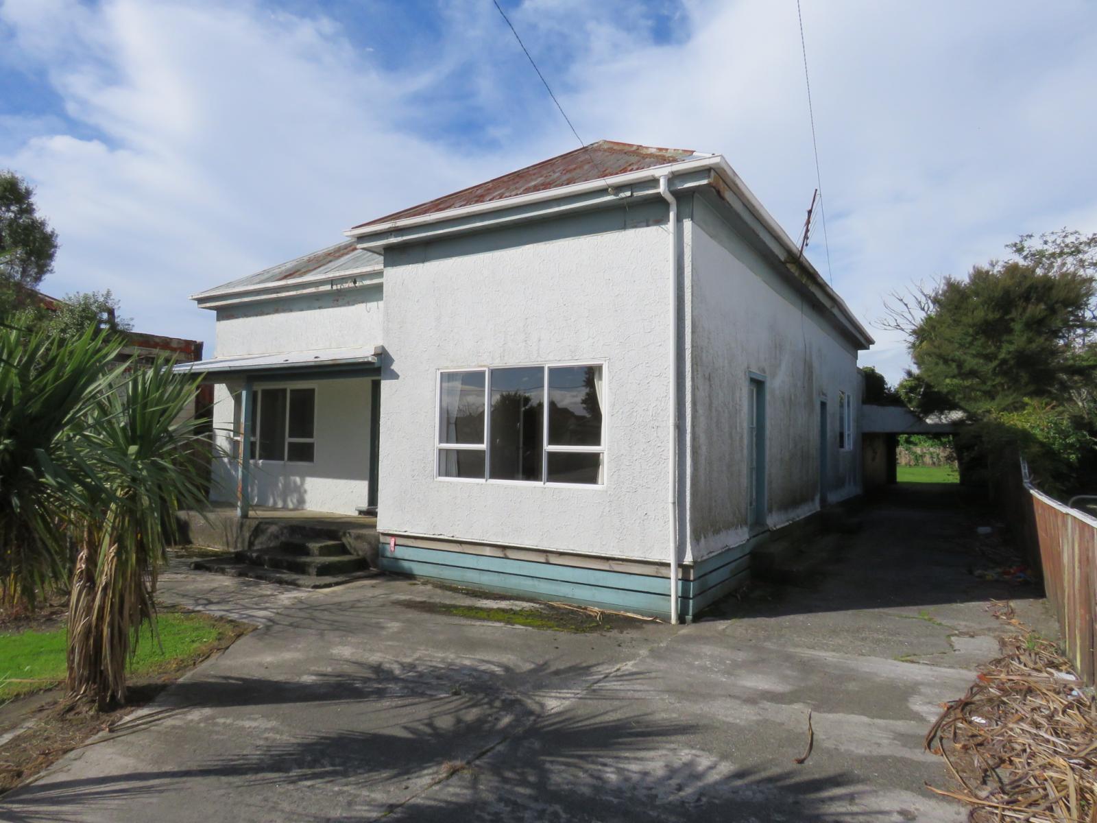 87 Derby Street, Westport