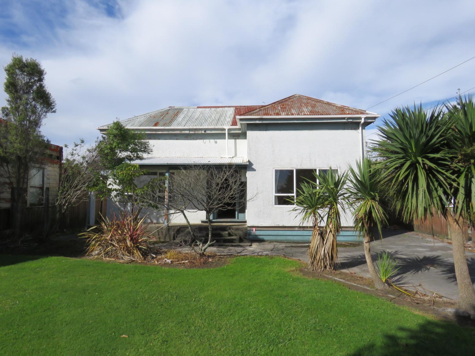 87 Derby Street, Westport