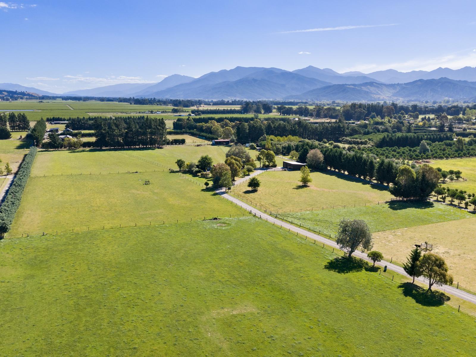 44 Senior Road, Wairau Valley