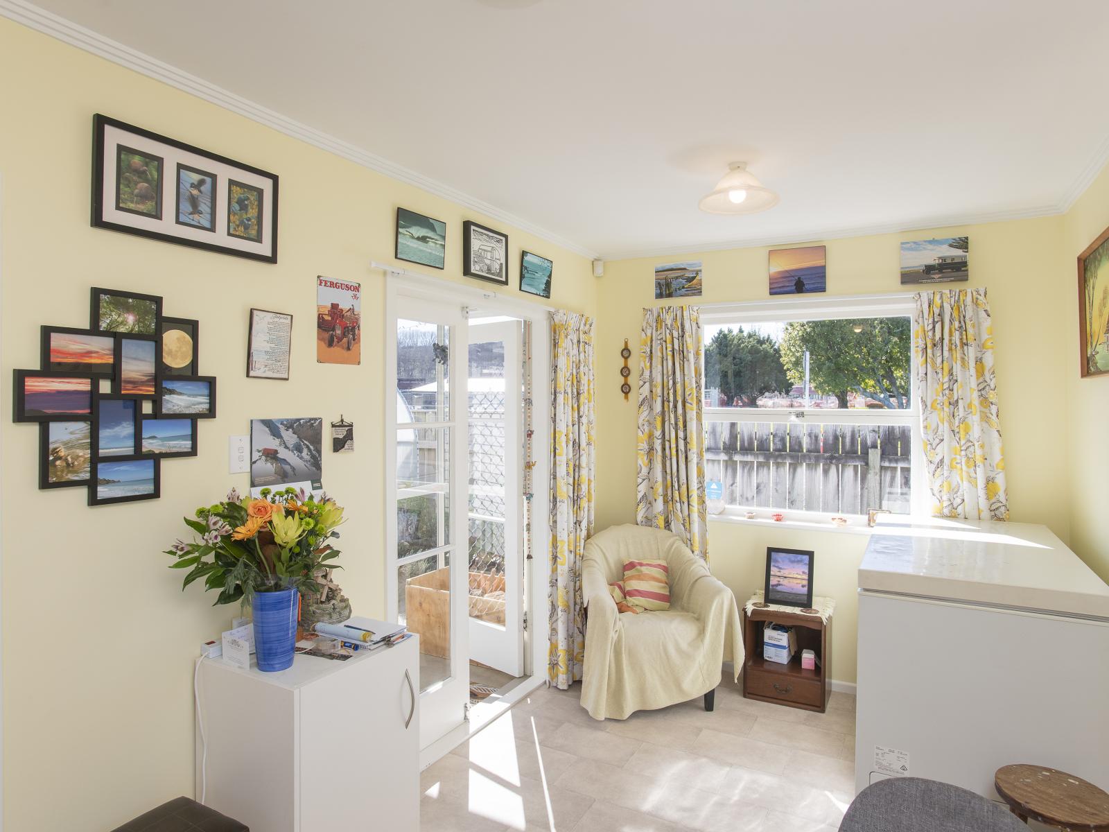 2 Lytton Road, Riverdale