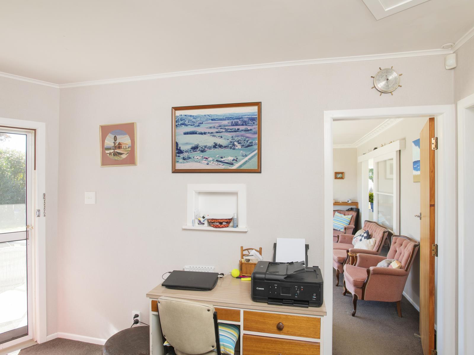 2 Lytton Road, Riverdale