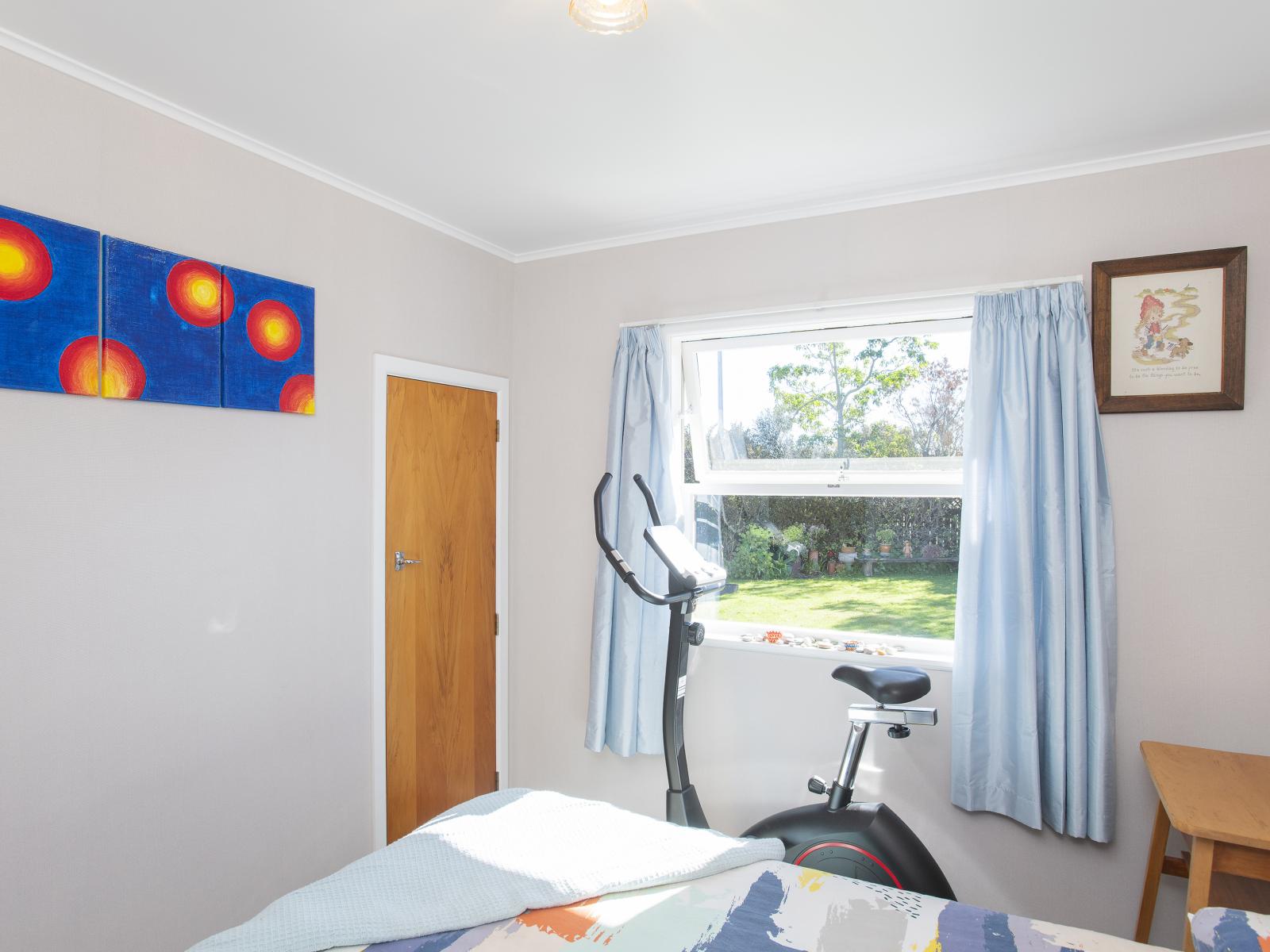 2 Lytton Road, Riverdale