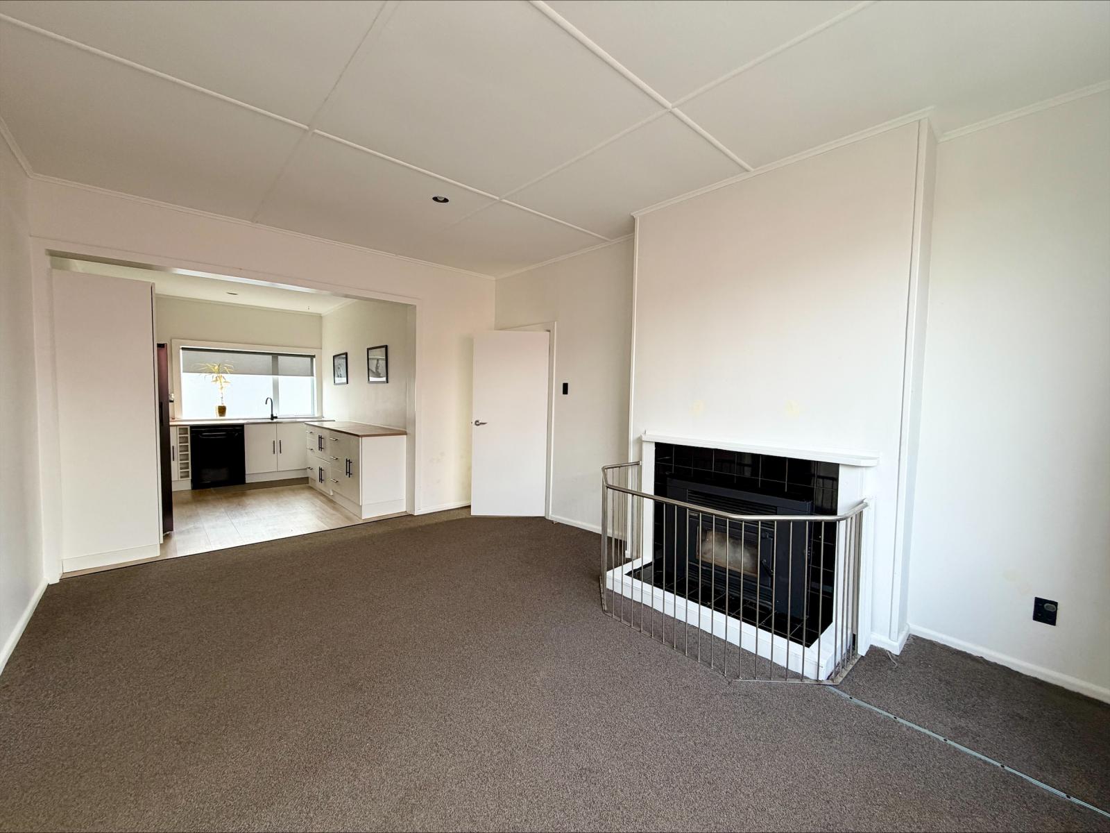 6 Mill St, Westport