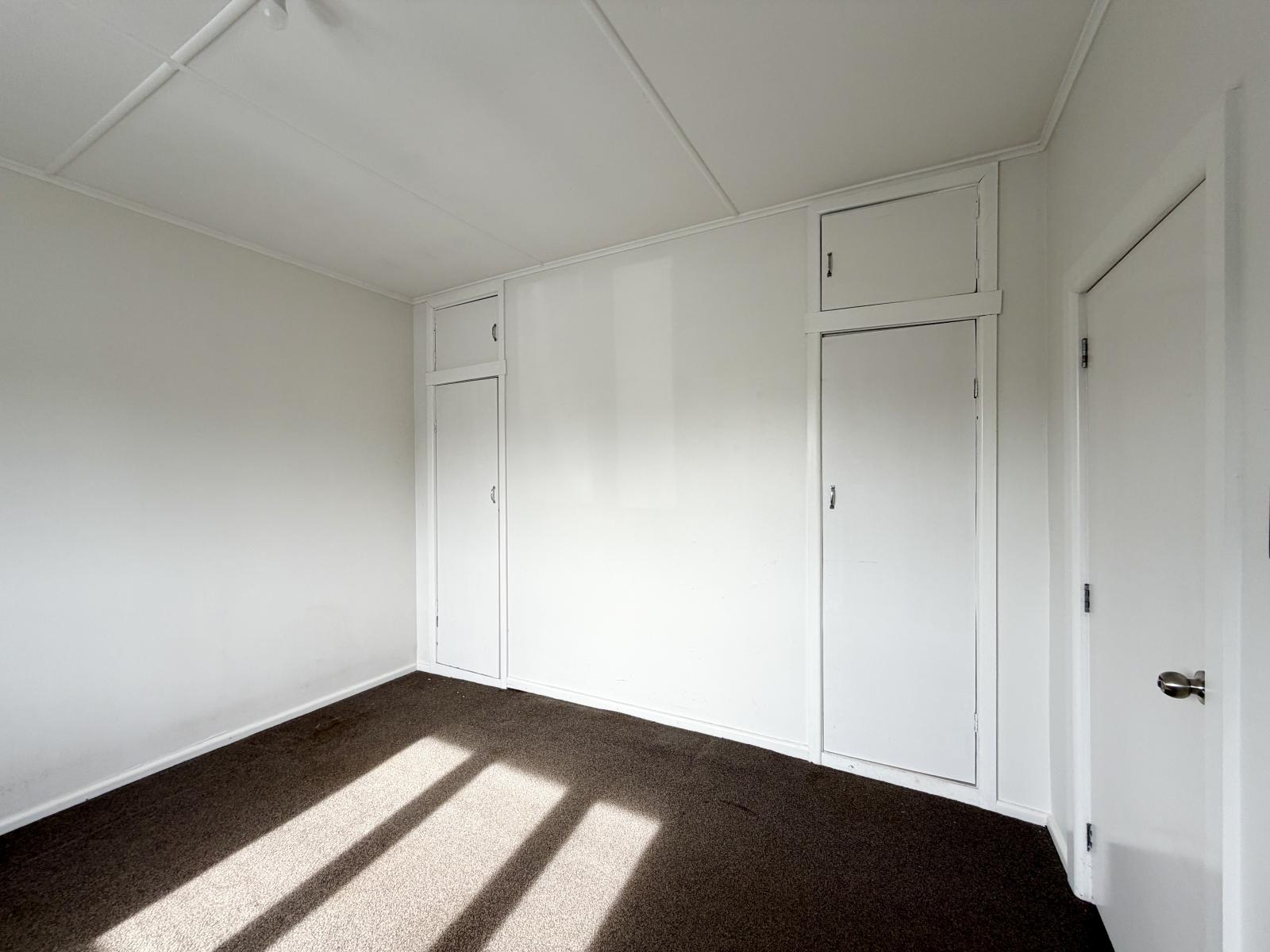 6 Mill St, Westport