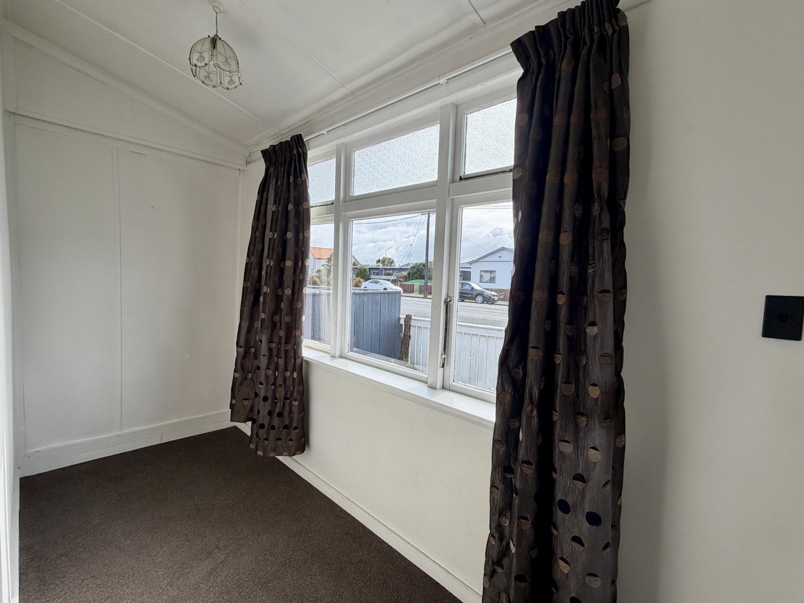 6 Mill St, Westport