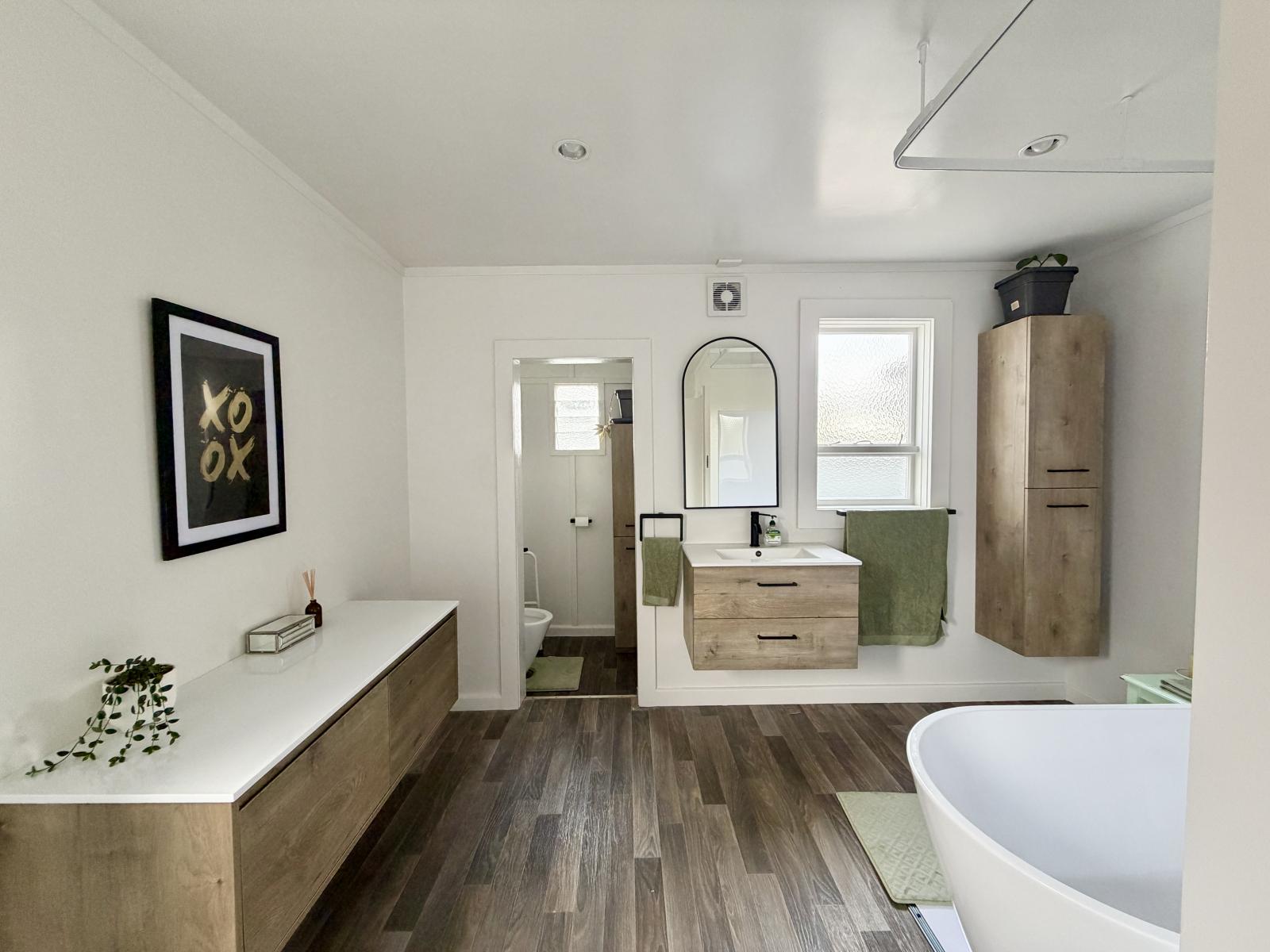 6 Mill St, Westport