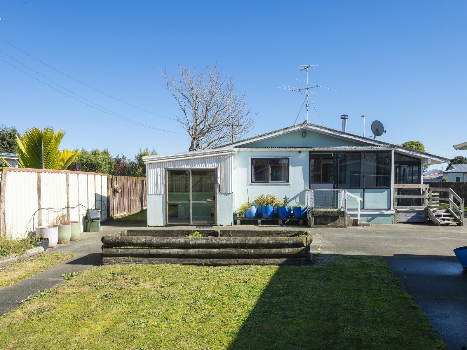 244 Lytton Road, Elgin