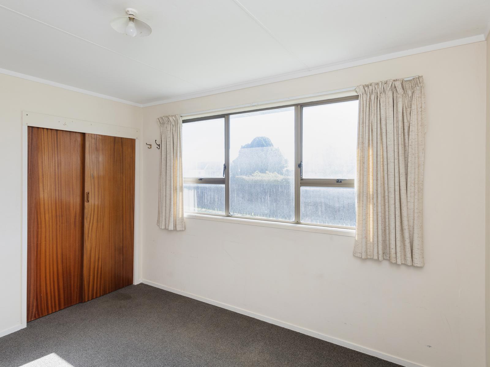 244 Lytton Road, Elgin