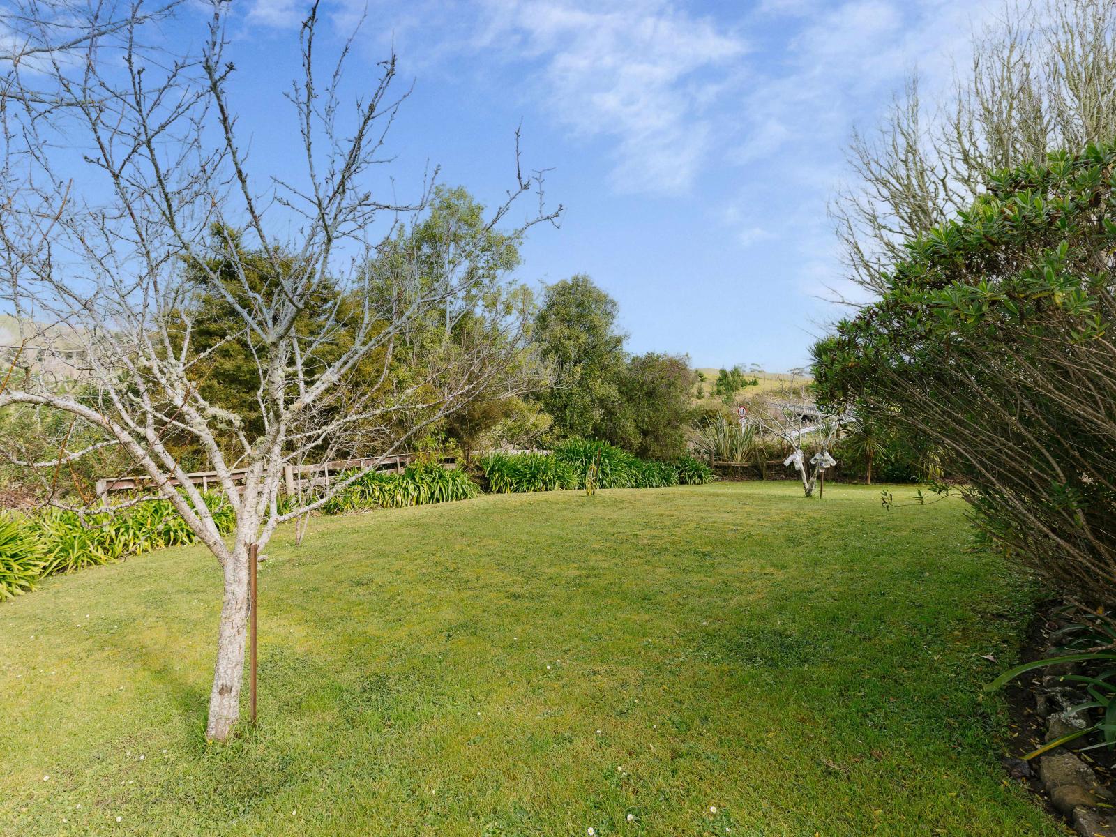 2192 Omana Road, Pukehuia
