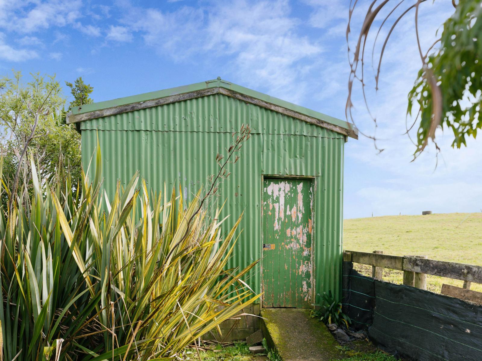 2192 Omana Road, Pukehuia