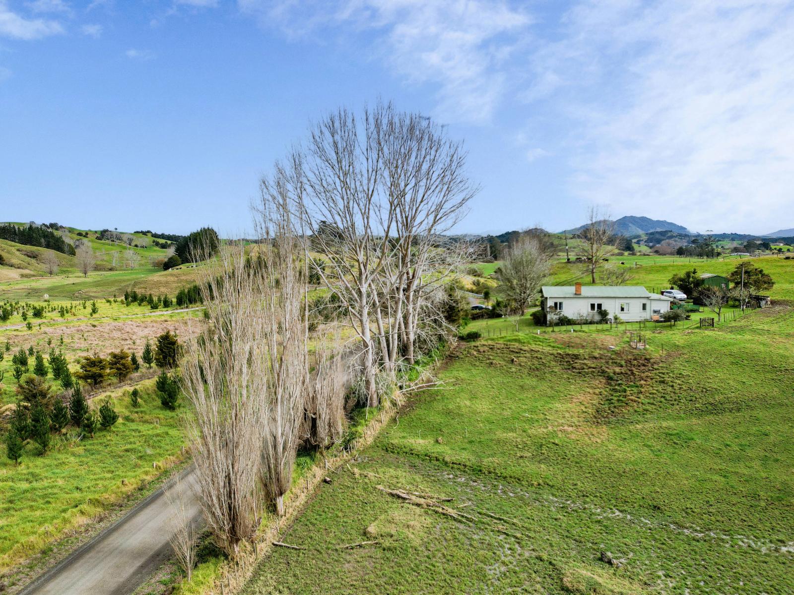 2192 Omana Road, Pukehuia