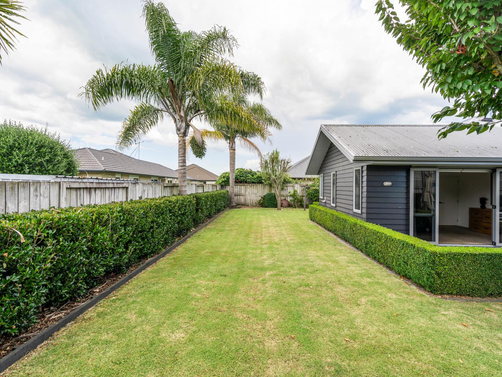 27 Norfolk Drive, Cambridge