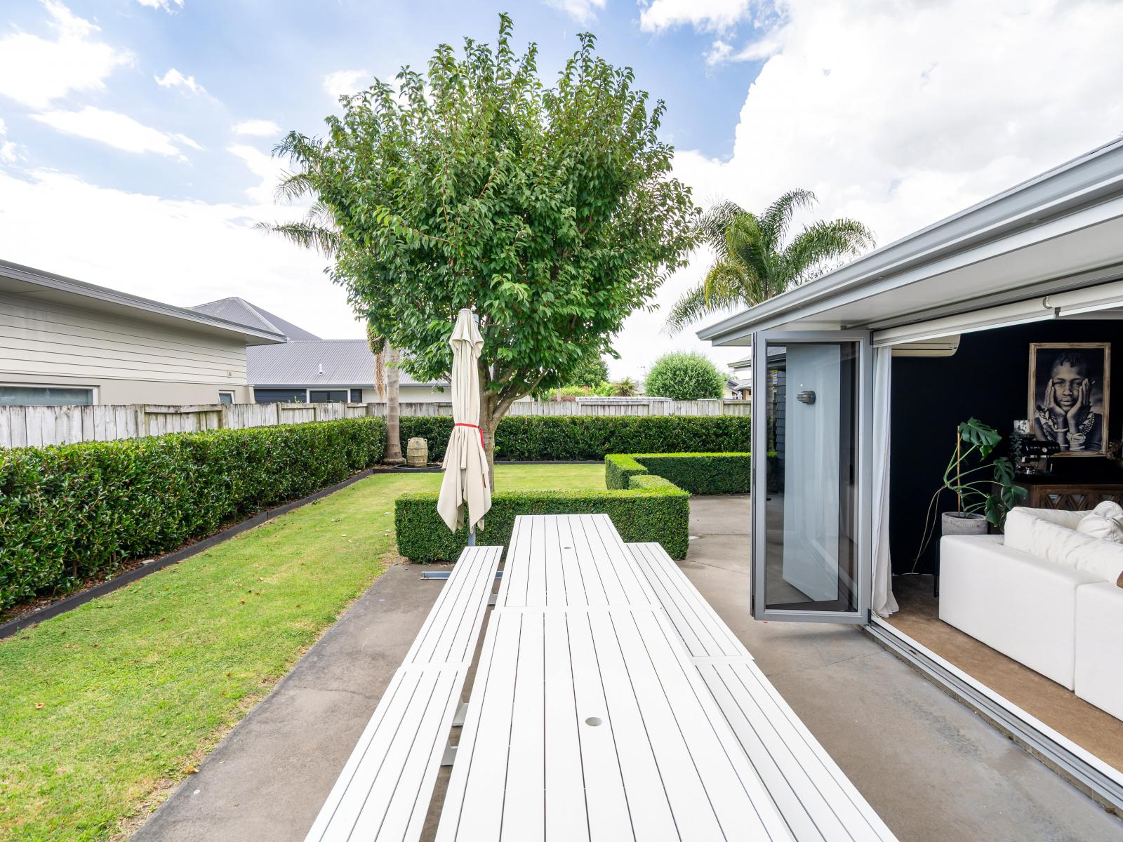 27 Norfolk Drive, Cambridge