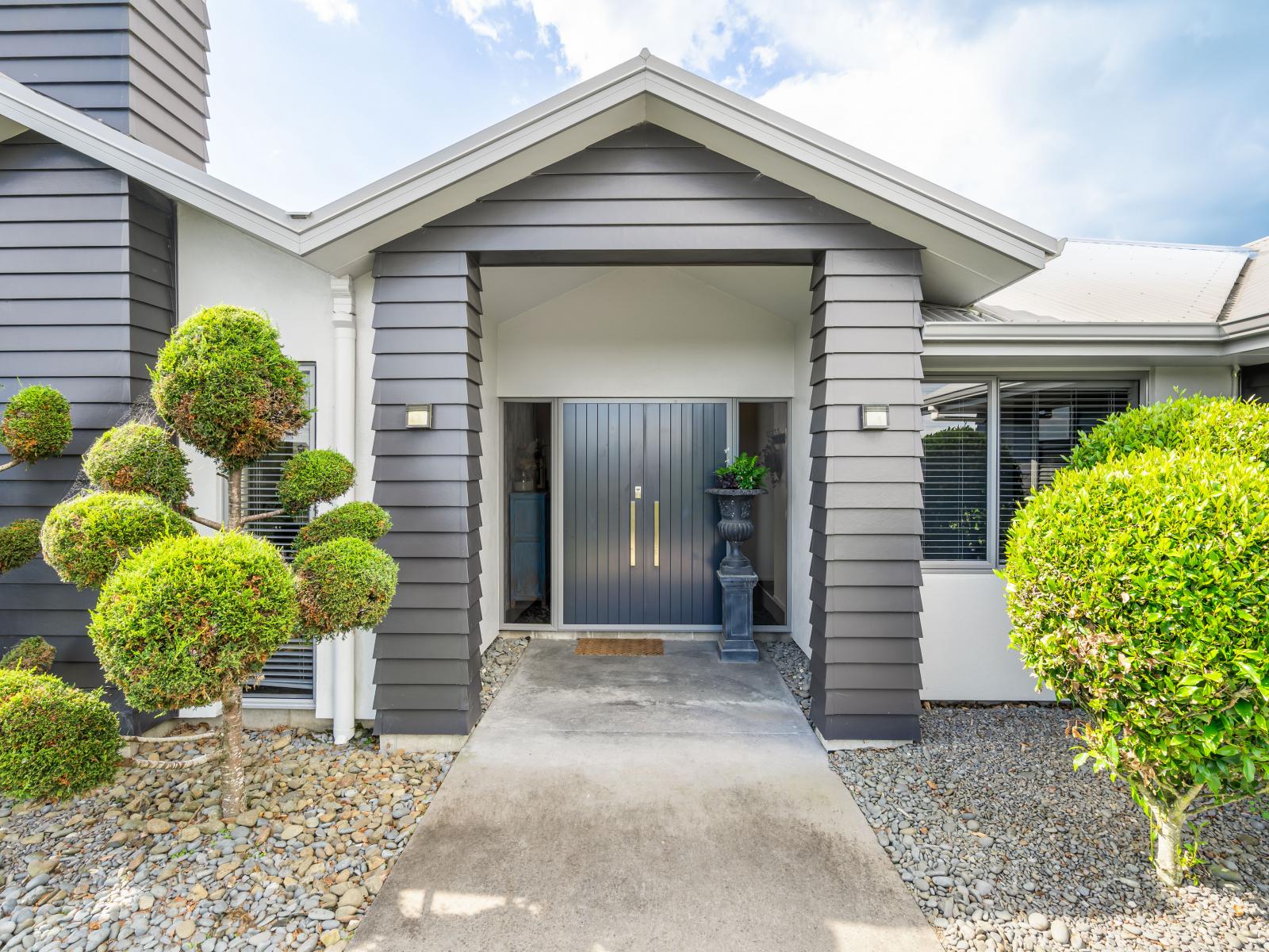 27 Norfolk Drive, Cambridge
