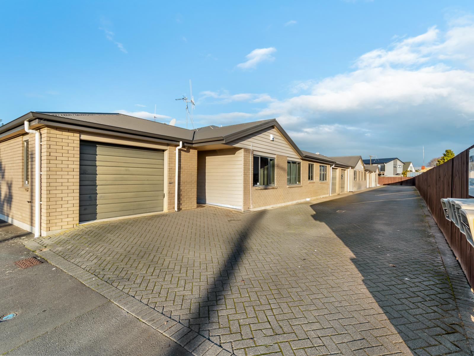 127 A-E Massey Street, Frankton