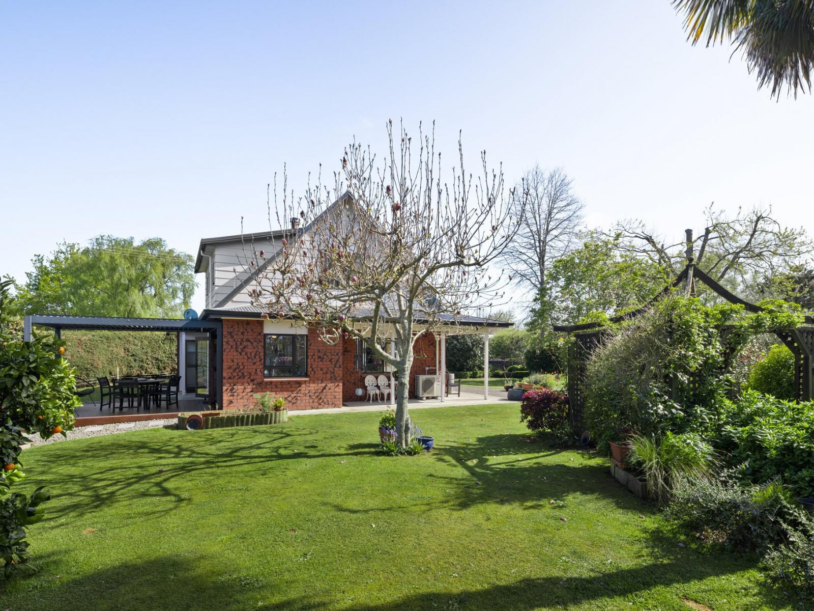 166 Racecourse Road, Cambridge