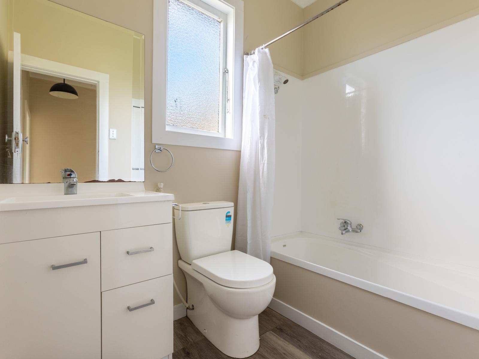 87 Hovding Street, Norsewood