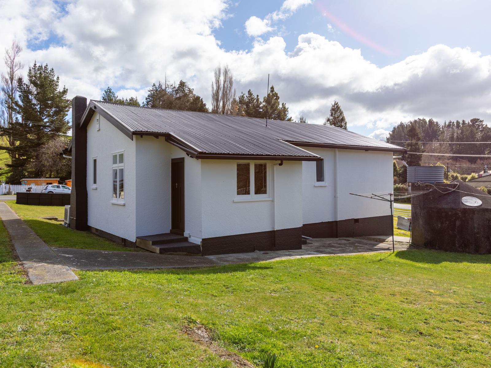 87 Hovding Street, Norsewood