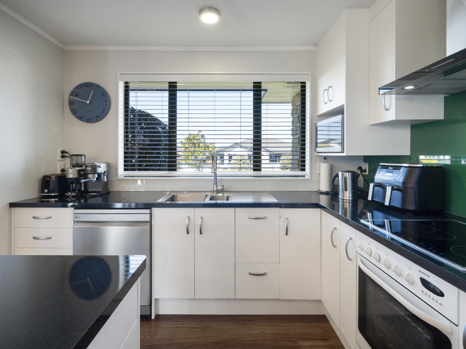 6 Logan Place, Kelvin Grove