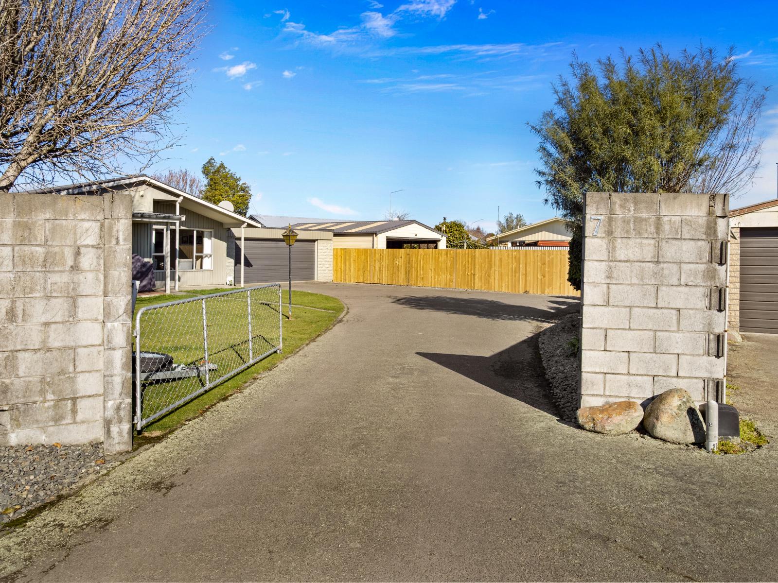 7 Glassey Drive, Allenton