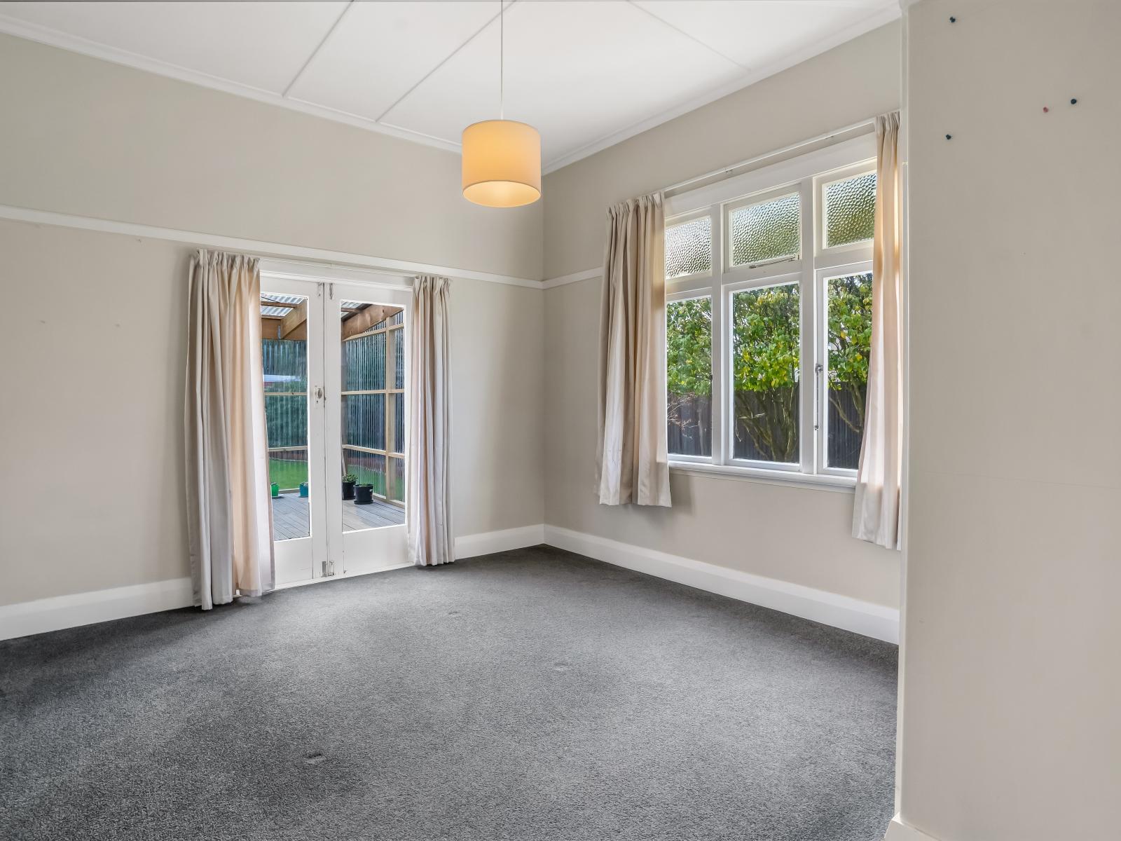 24 Queen Street, Winton
