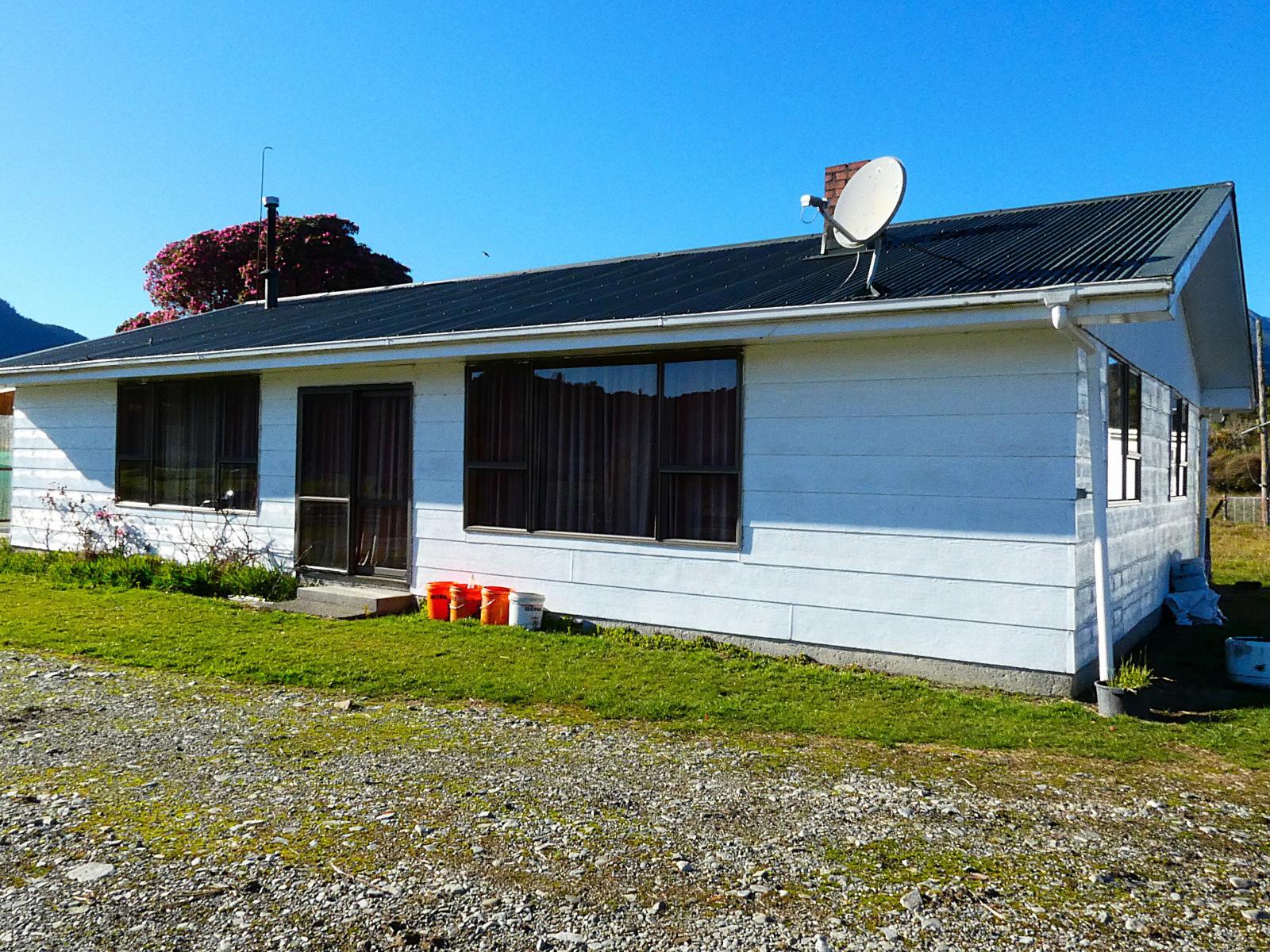 96 Gladstone Street, Seddonville