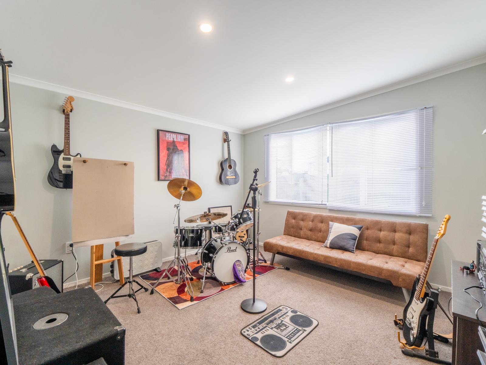 22 Beatty Street, Strathern