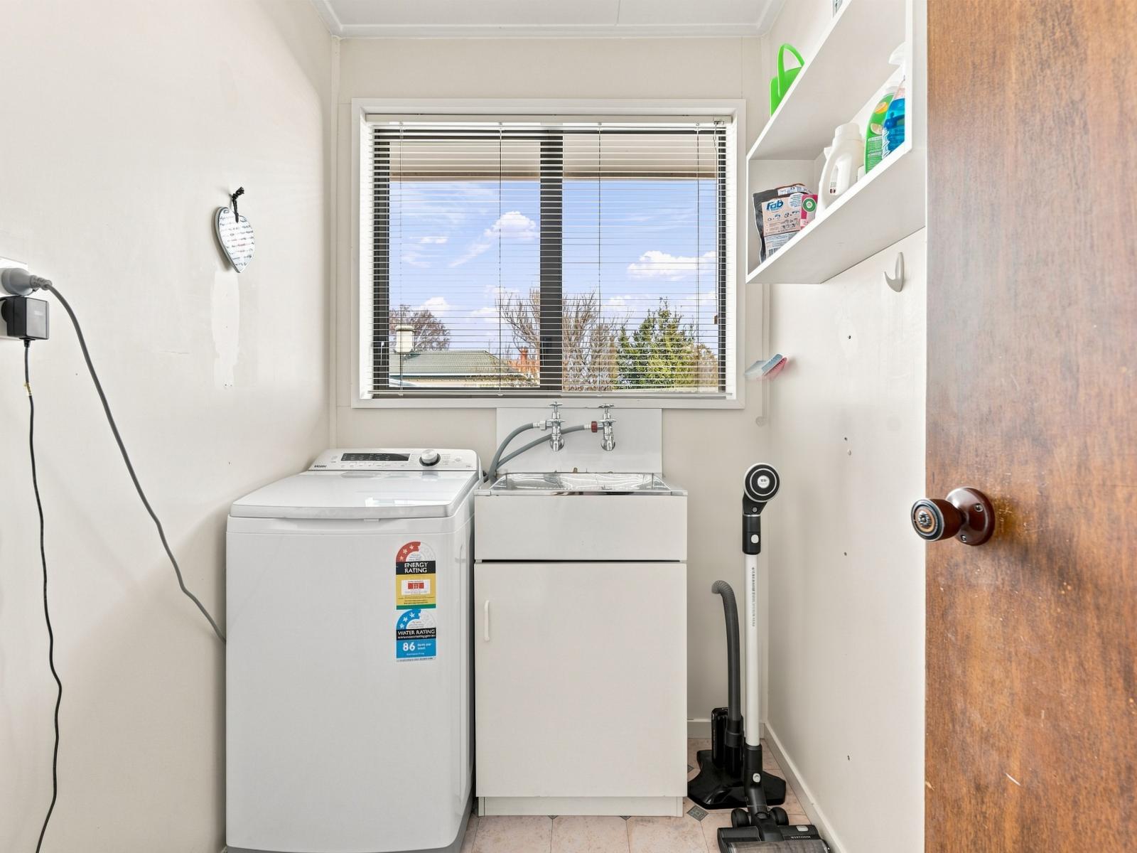 8B Mure Street, Mosgiel
