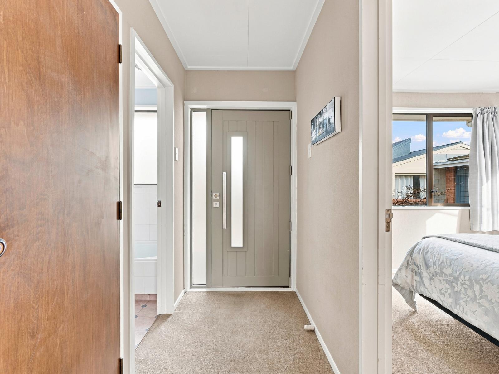 8B Mure Street, Mosgiel