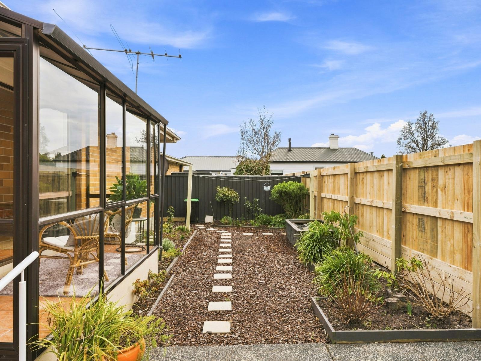 8B Mure Street, Mosgiel