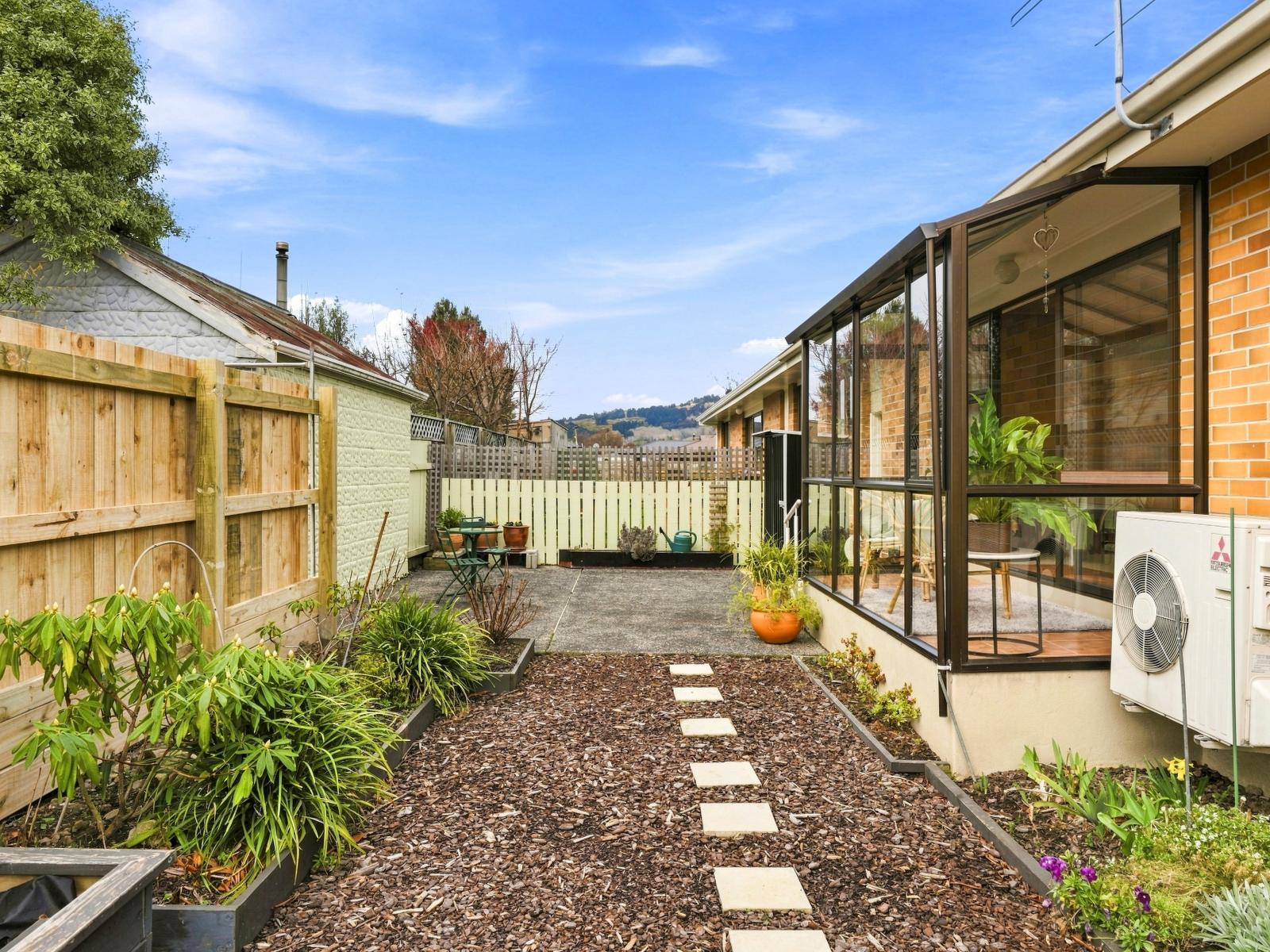 8B Mure Street, Mosgiel