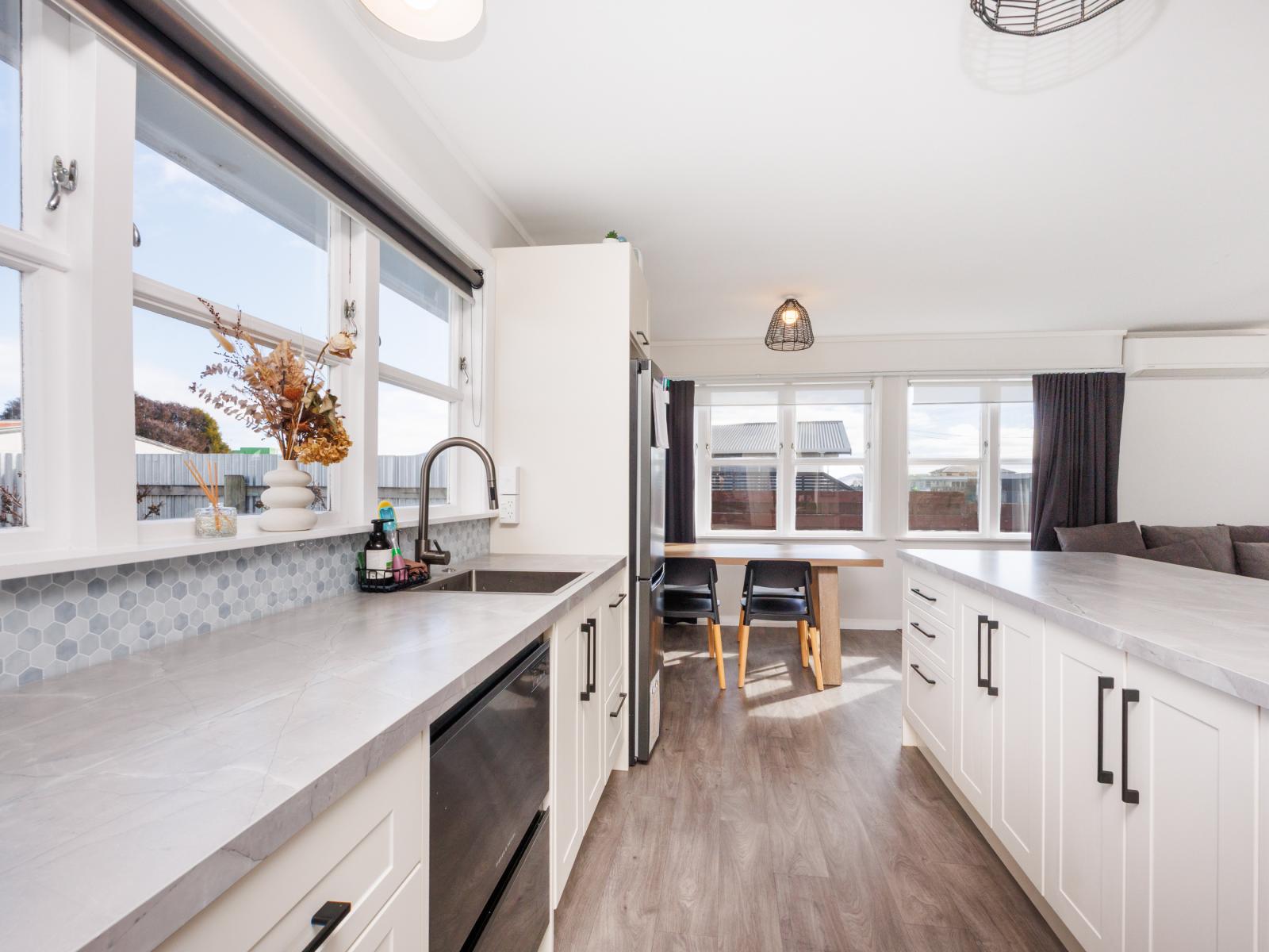 42 Edinburgh Terrace, Foxton Beach