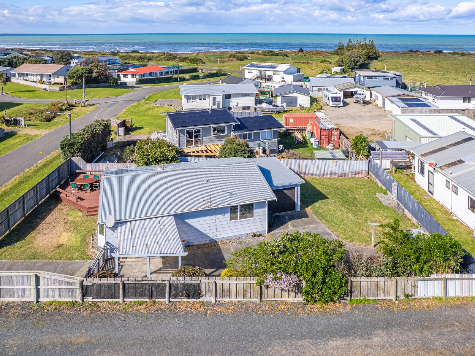 25 Nukumaru Parade, Waiinu Beach