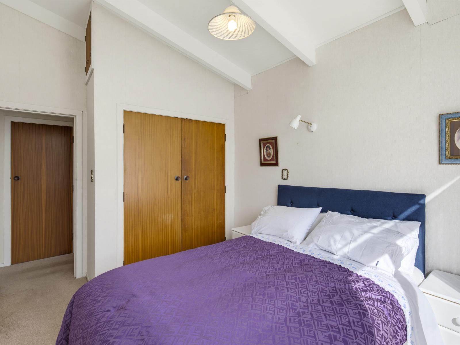 556 Queen Street East, Levin