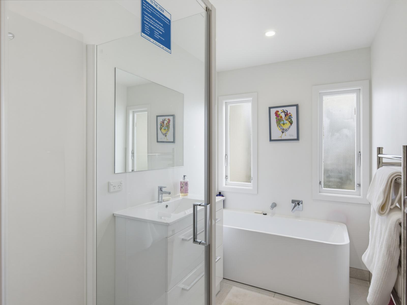 556 Queen Street East, Levin