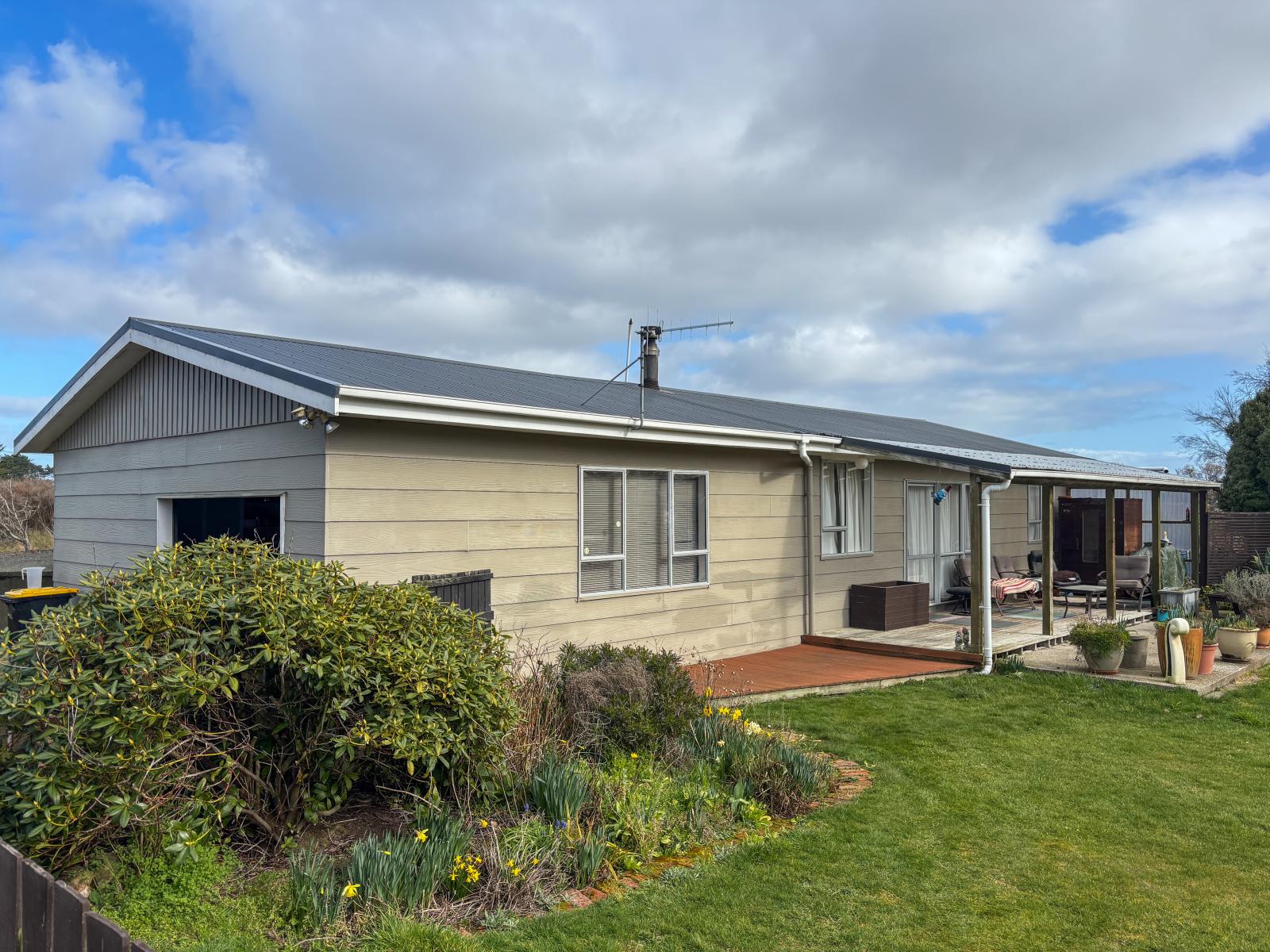452 McQuarrie Street, Tisbury