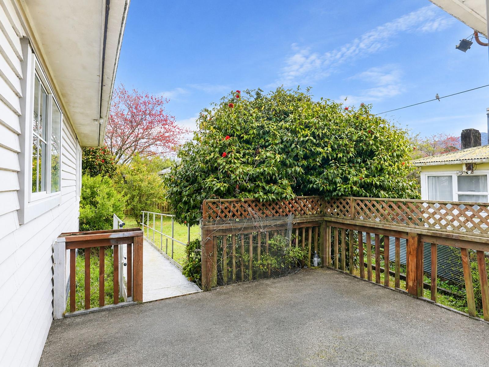 51 Ford Road, Fordlands