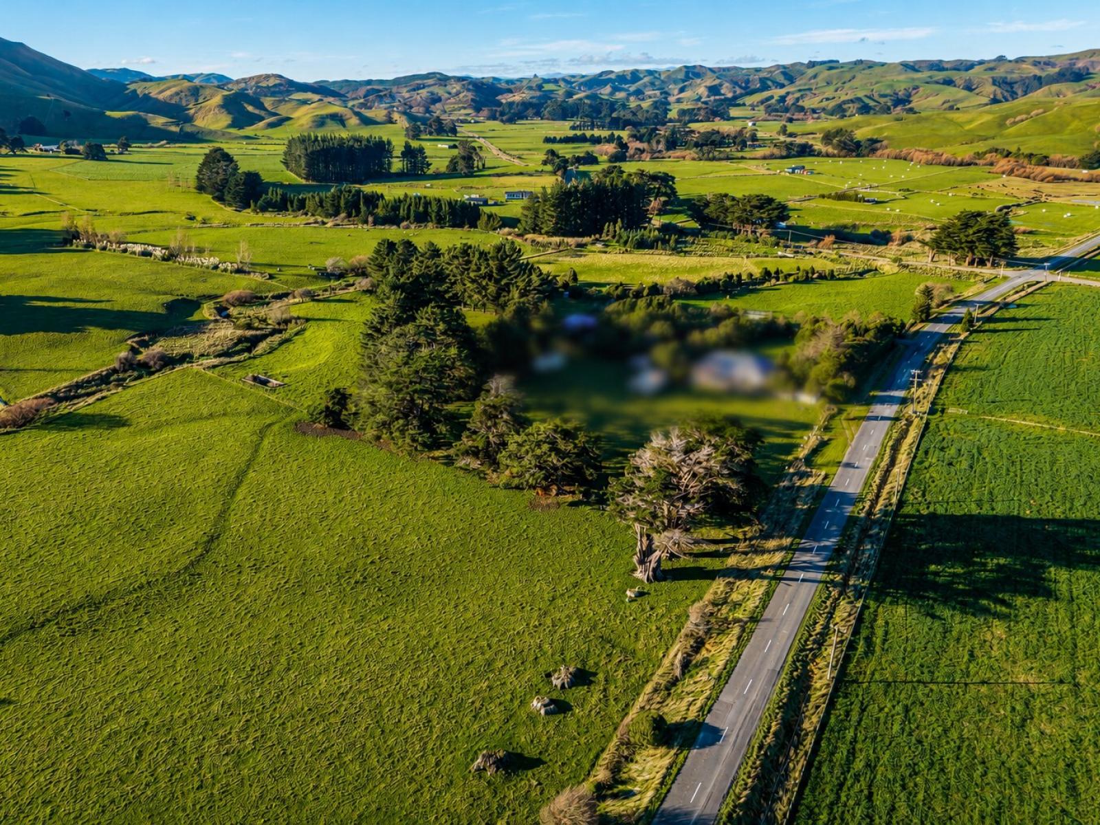 Opaki Kaiparoro, Hastwell, Eketahuna