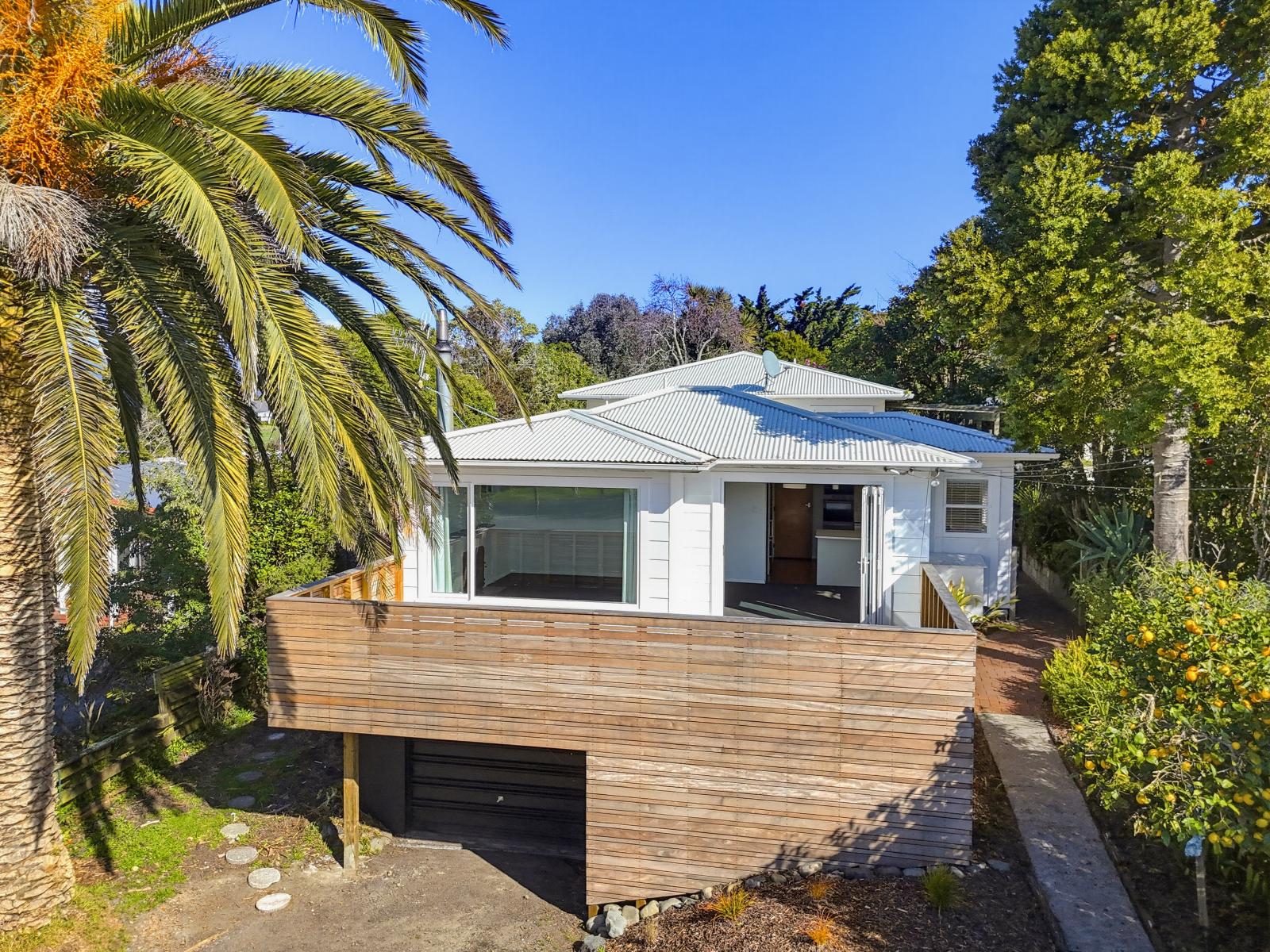 23 Tui Road, Raumati Beach