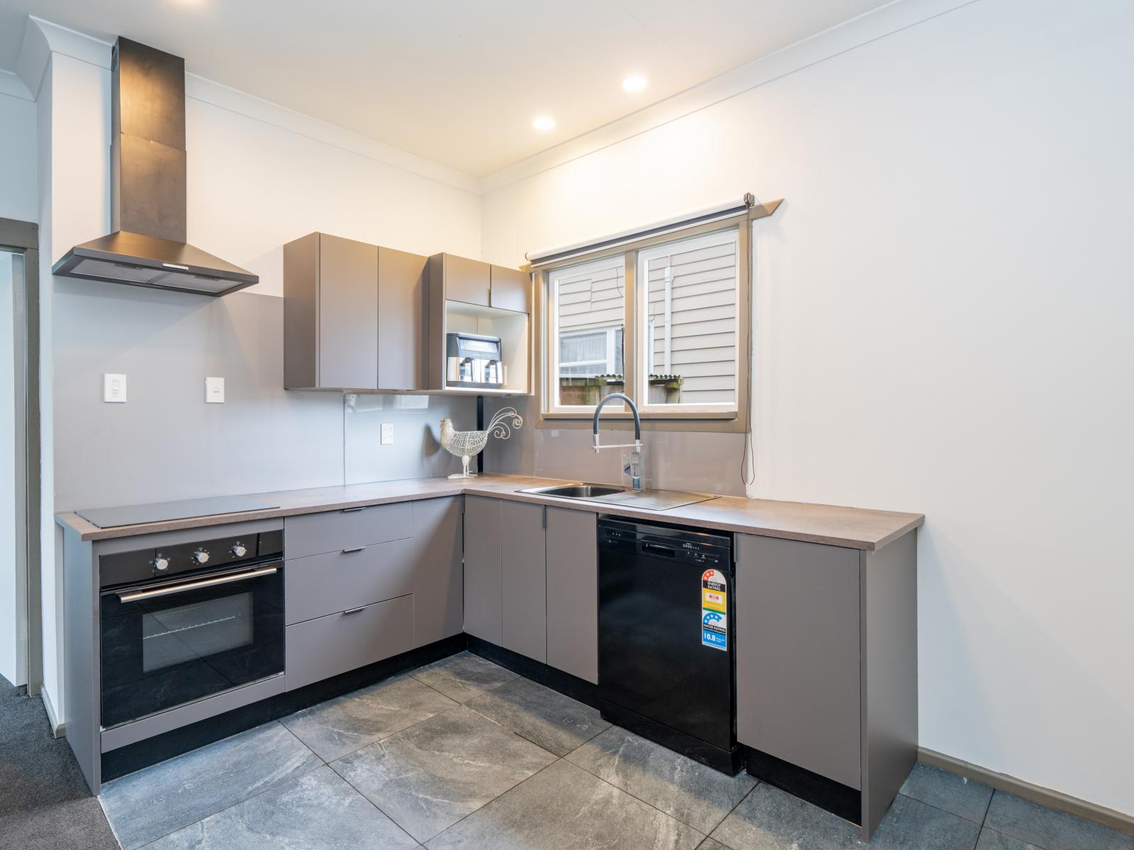 108 Venus Street, Strathern