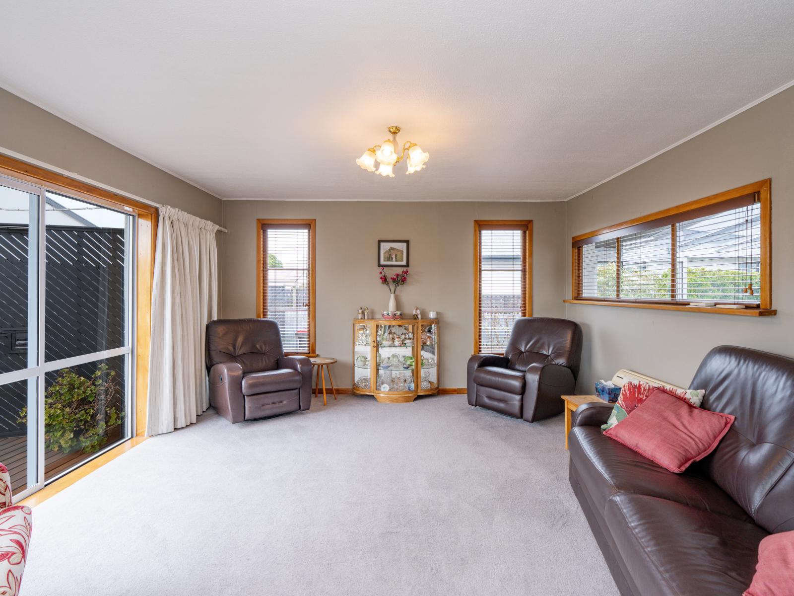 70 Helmsdale Street, Waverley