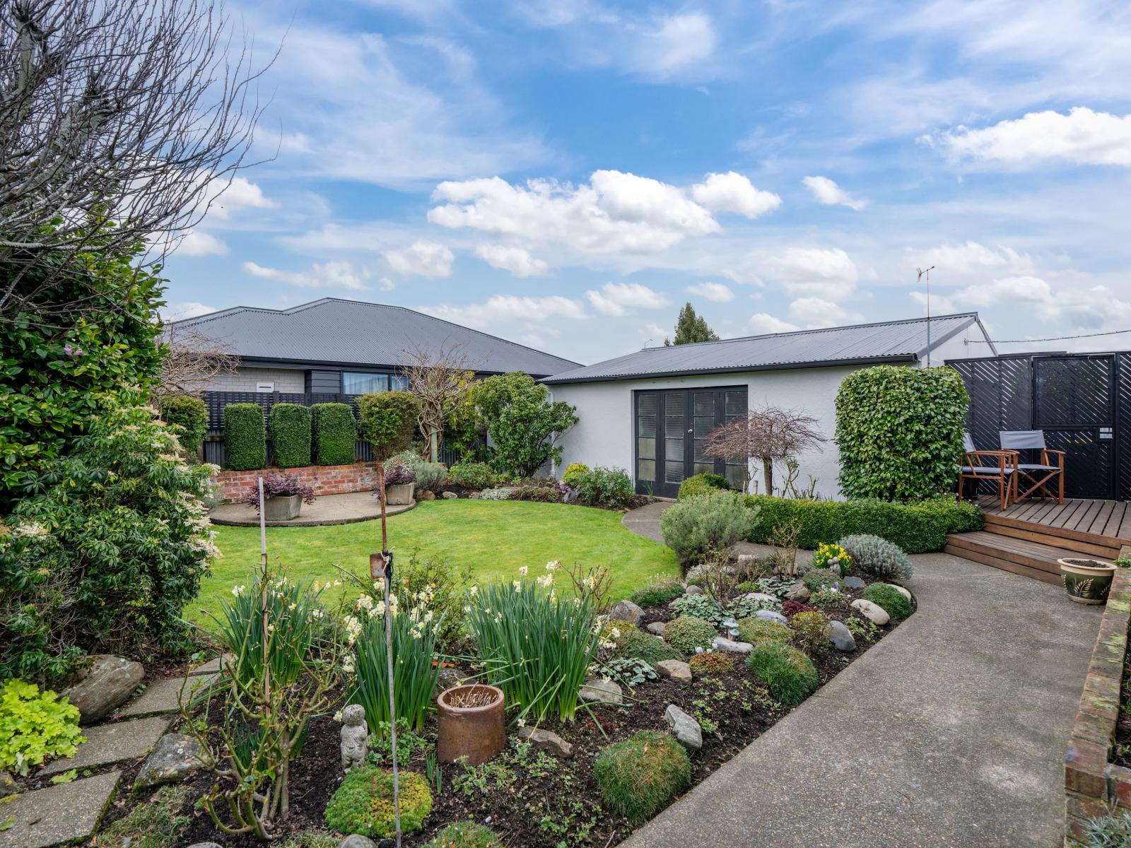 70 Helmsdale Street, Waverley