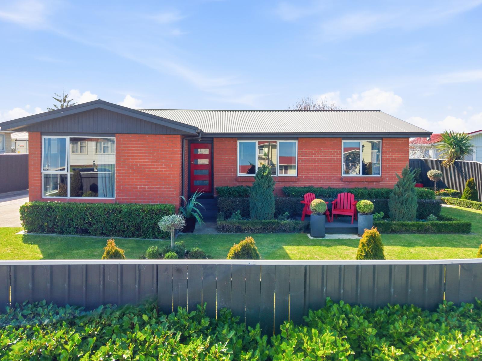 23 Gibbons Crescent, Castlecliff