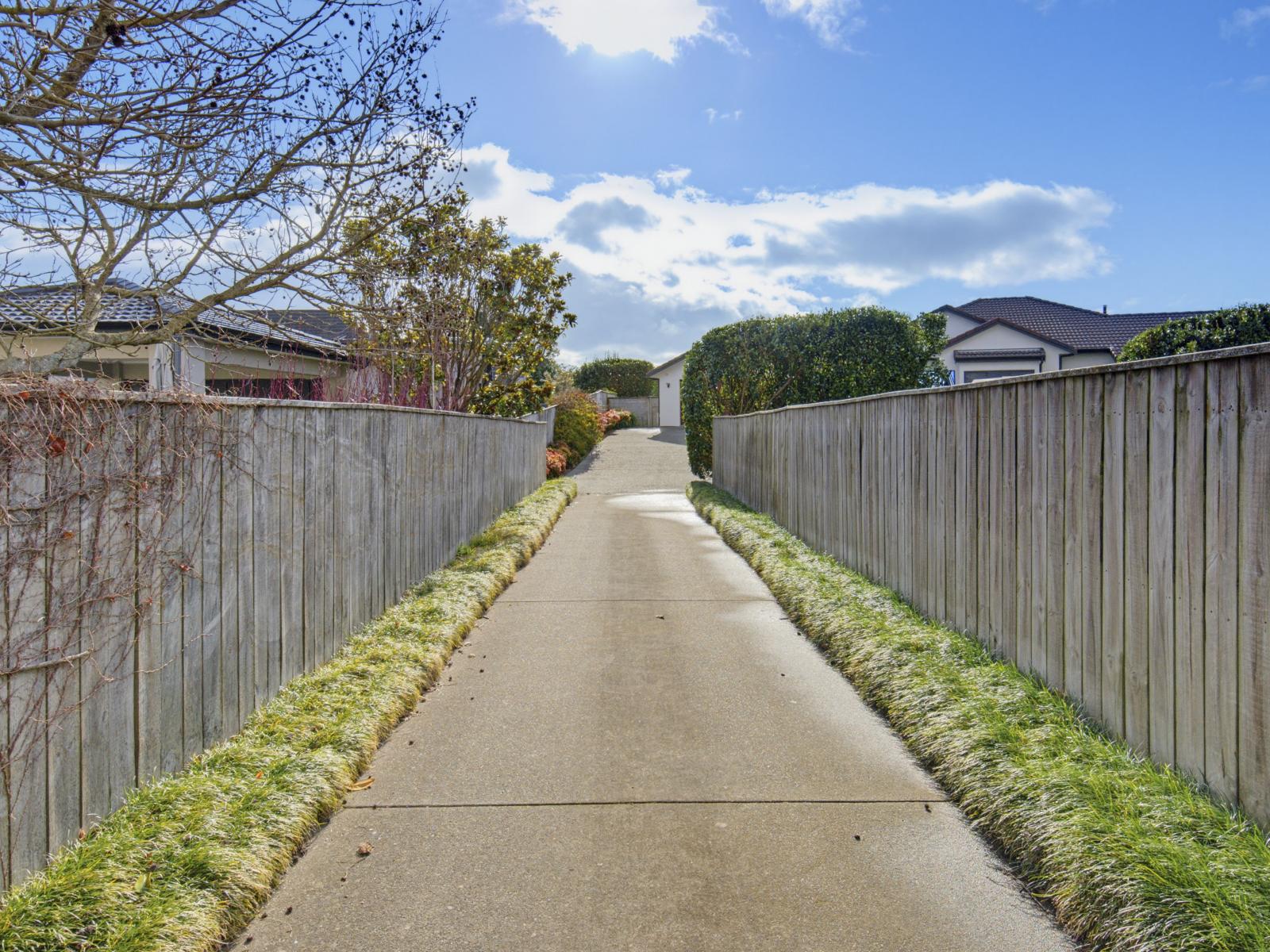 8 Rae Lane, Paraparaumu Beach